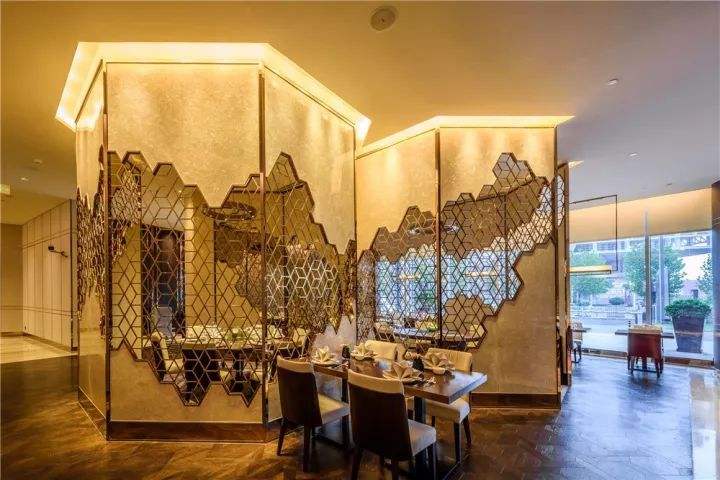 湖南卓正裝飾店鋪裝修設(shè)計人物打光法運用案例